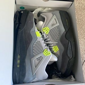 Jordan 4 “Neon” Size 12 Worn 1x.